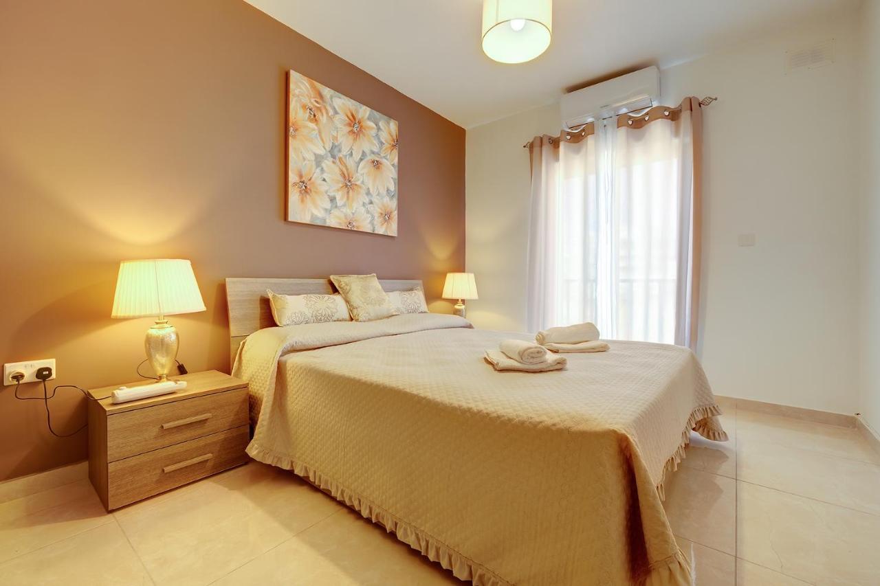 Stylish Bright And Airy Apart In Central Bugibba San Pawl il-Baħar Eksteriør billede